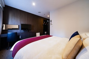 In-room safe, desk, laptop workspace, blackout drapes