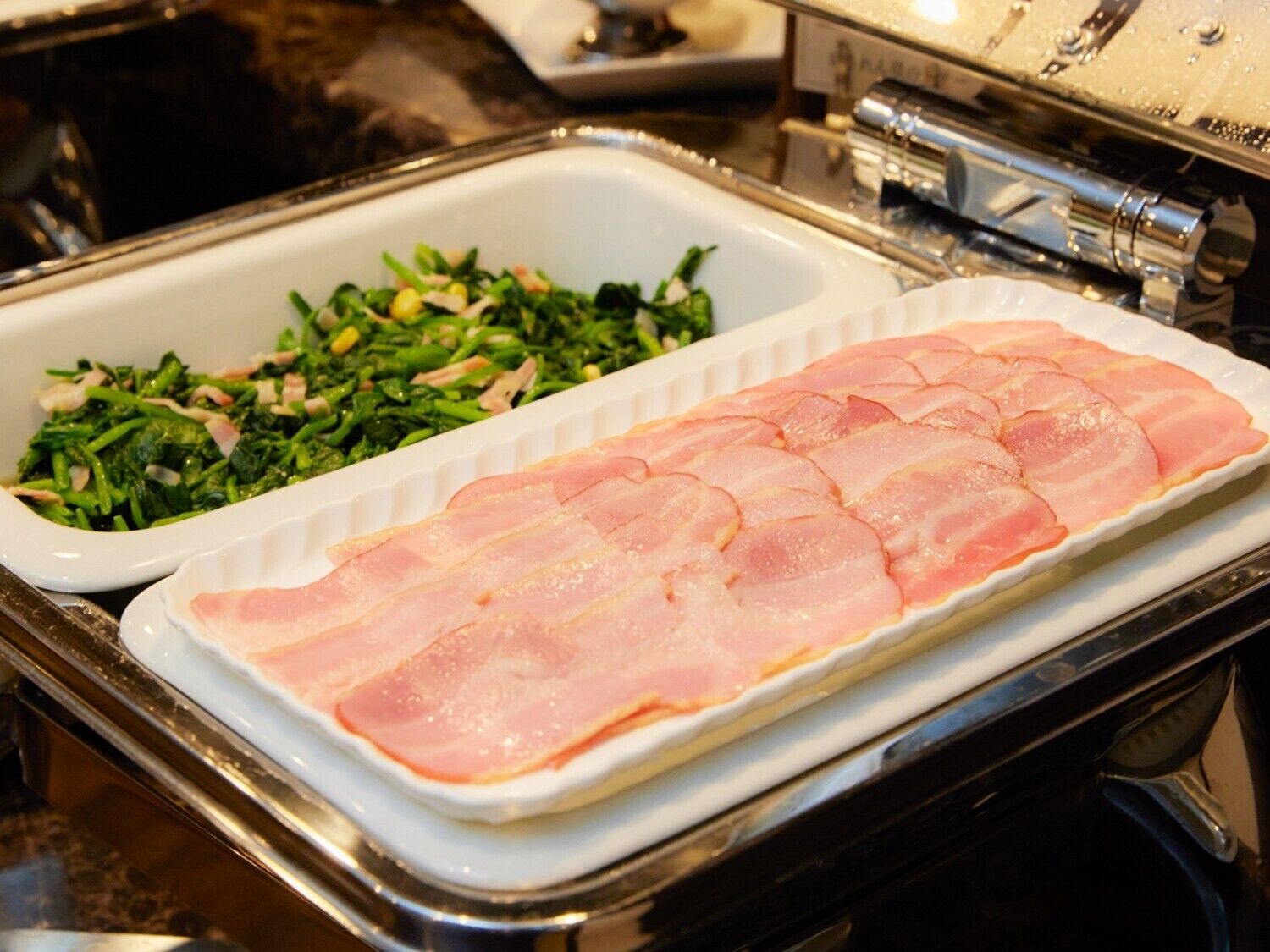 뷔페 아침 식사