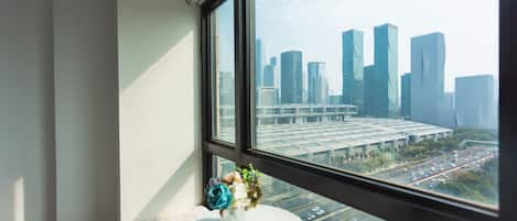 Panoramic Condo (Chinese Domestic Guests Only) | Blackout drapes, free WiFi, bed sheets