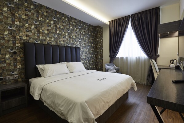 Standard-huone (King) | Työpöytä, pimennysverhot, äänieristys, silitysrauta/-lauta