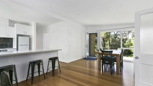 Dining - Woodlands Retreat Rye (Rye)