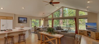 5 Bedroom Home - Huge Game Room, Bocce Ball, Amazing Outdoors