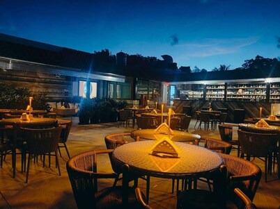 Sea Shell Coral Cove