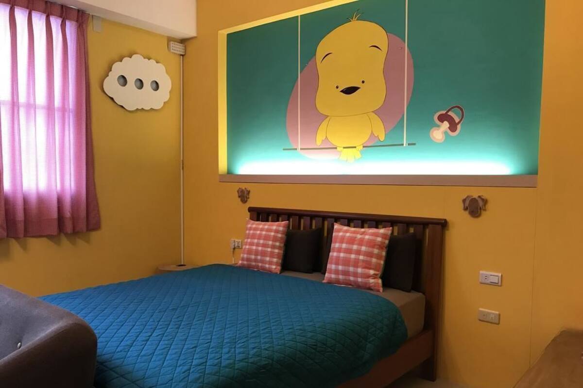 Desk, blackout curtains, rollaway beds, free WiFi