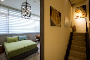 Casa | Escritorio, insonorización, wifi gratis y acceso para silla de ruedas 