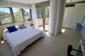 3 bedrooms, iron/ironing board, WiFi, bed sheets - Land of the Sea 66 - Kultaras Marina (Denia)