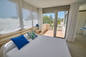 3 bedrooms, iron/ironing board, free WiFi, bed sheets - Tierra de Mar 66 by homeprive (Denia)