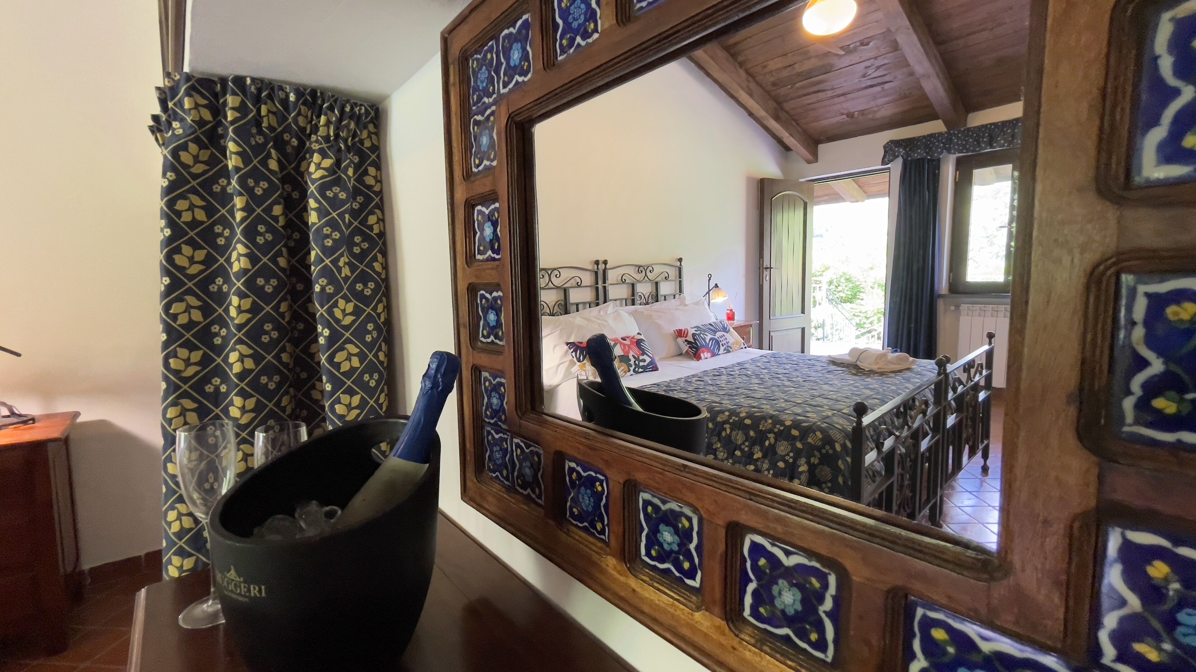 Deluxe-Dreibettzimmer, 1 Queen-Bett und Schlafsofa