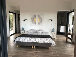 6 camere, ferro/asse da stiro, Wi-Fi, lenzuola