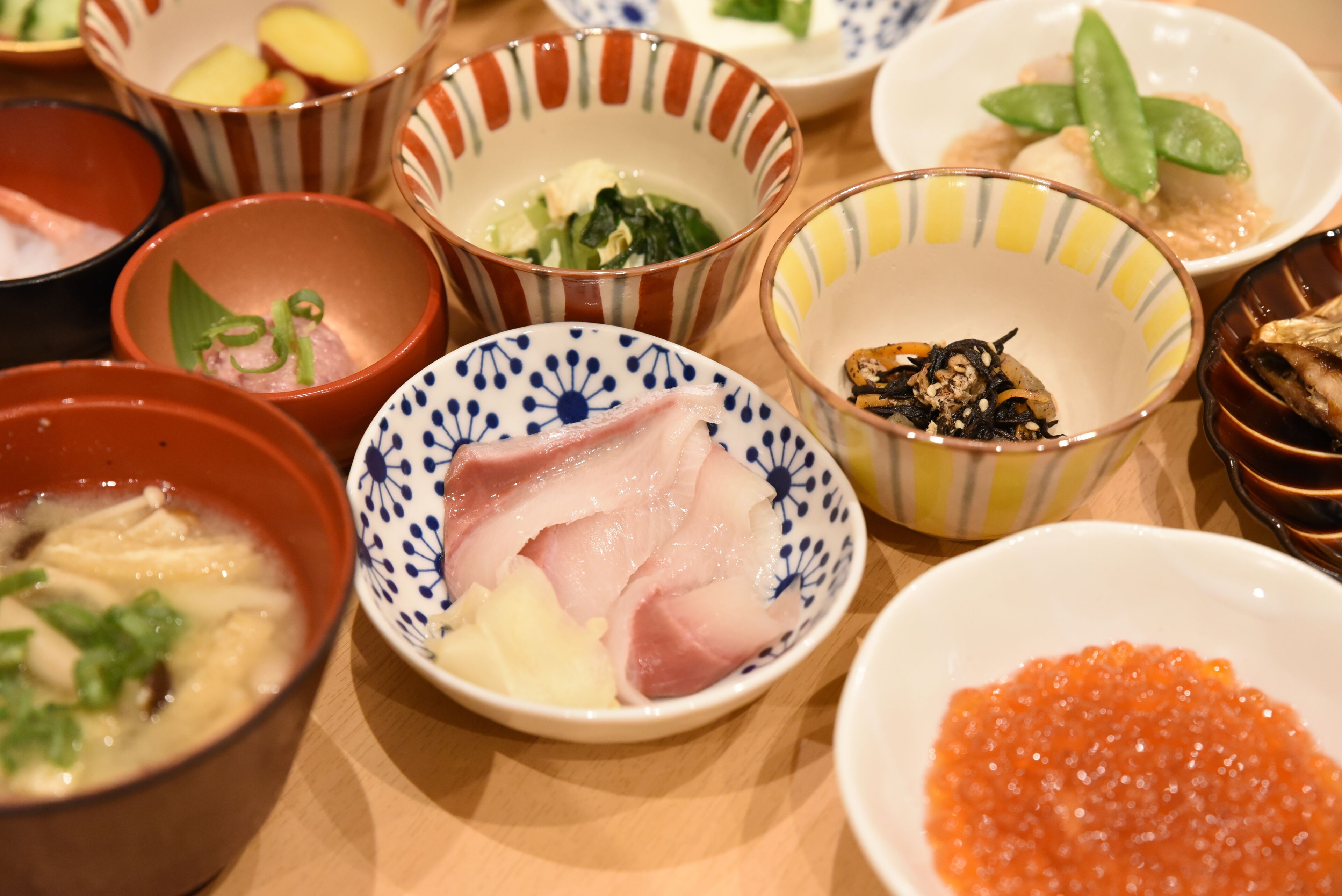 Desayuno japonés (JPY 2500 por persona) 