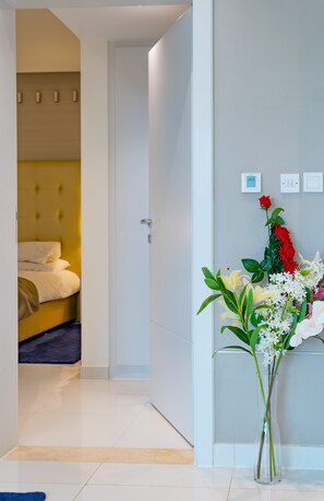 Iron/ironing board, free WiFi, bed sheets - City Nights - The Vogue/ Voleo (Dubai)