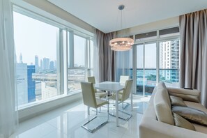 Living area - City Nights - The Vogue/ Voleo (Dubai)