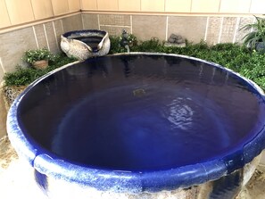 Đồ dùng nhà tắm miễn phí, máy sấy tóc, dép đi trong nhà 