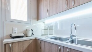 Private kitchen - Stylish Athenian Flat (Athens)