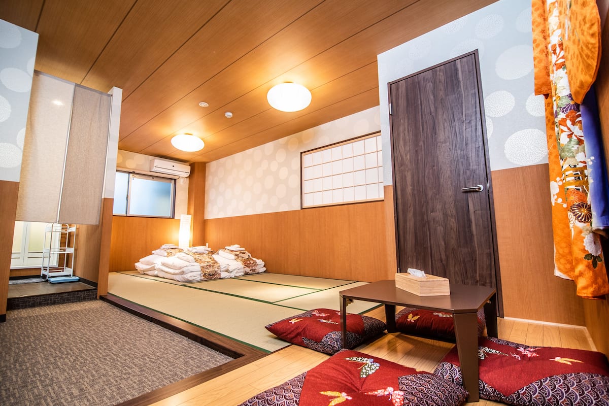 VIP | Iron/ironing board, WiFi (free)