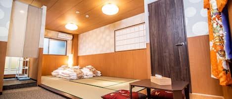 VIP | Iron/ironing board, free WiFi