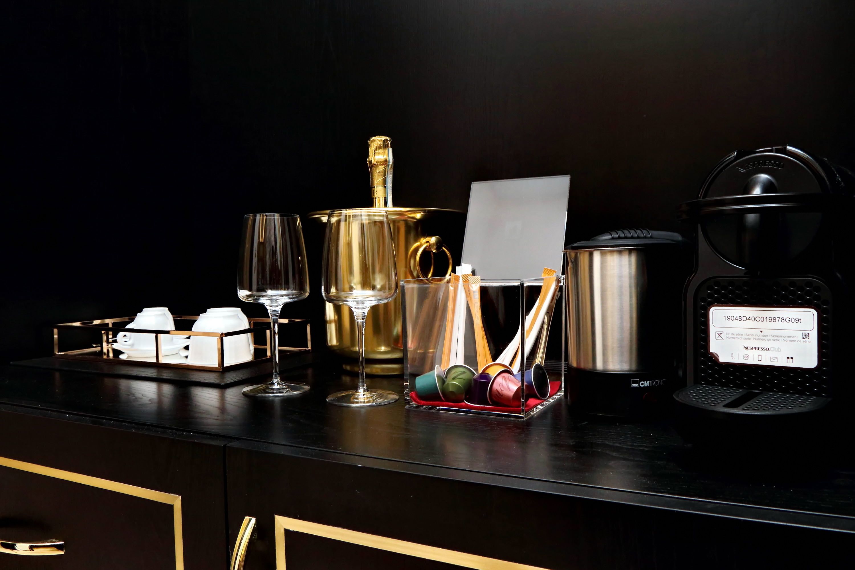 Foto - Spanish Diamond Luxury Suites & Jacuzzi