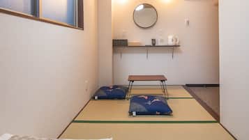 201 | Iron/ironing board, free WiFi, bed sheets