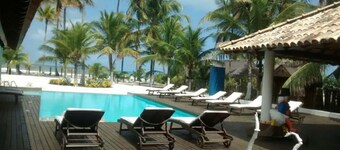 SUORA VILLA NACRI ILHEUKSEN JA ITACARAN VÄLILLÄ "