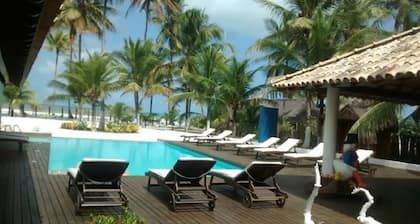 LIEBLINGSVILLA NACRI AM STRAND ZWISCHEN ILHEUS UND ITACARE