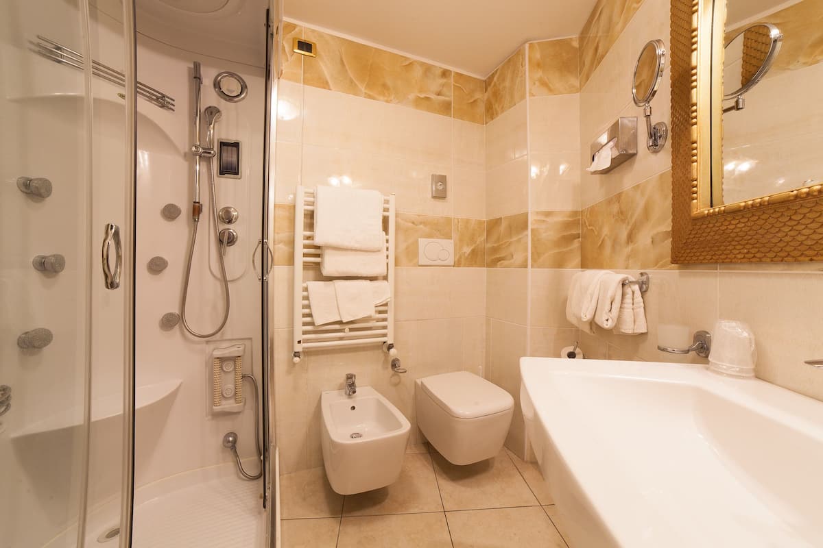 Standard Double Room, Partial Sea View | 1 bedroom, minibar, in-room safe, desk