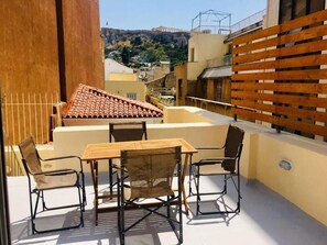 Penthouse clásico, vista a la ciudad | Terraza o patio