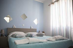 Desk, iron/ironing board, free WiFi, bed sheets - Pasithei Studios (Santorini)