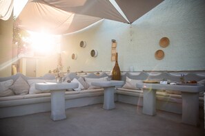 Terrace/patio - Pasithei Studios (Santorini)