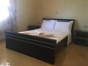 Äänieristys, silitysrauta/-lauta, ilmainen Wi-Fi