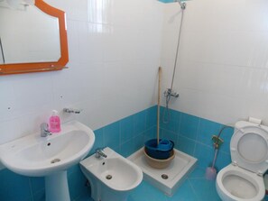 Bathroom - Duraj Apartment (Sarandë)
