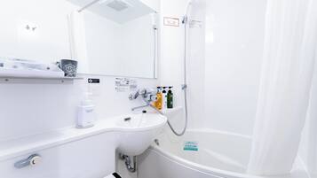 Combined shower/tub, deep soaking tub, free toiletries, hair dryer