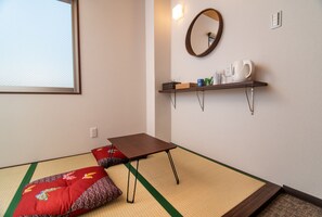 301 - Kujira 301 (Osaka)