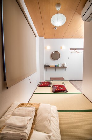 301 | Iron/ironing board, free WiFi - Kujira 301 (Osaka)