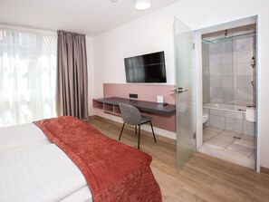 Room - DORMERO Hotel Bargenturm Lüneburg (Lueneburg)