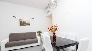 Apartment | In-room dining