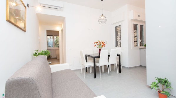 Apartment | Living area