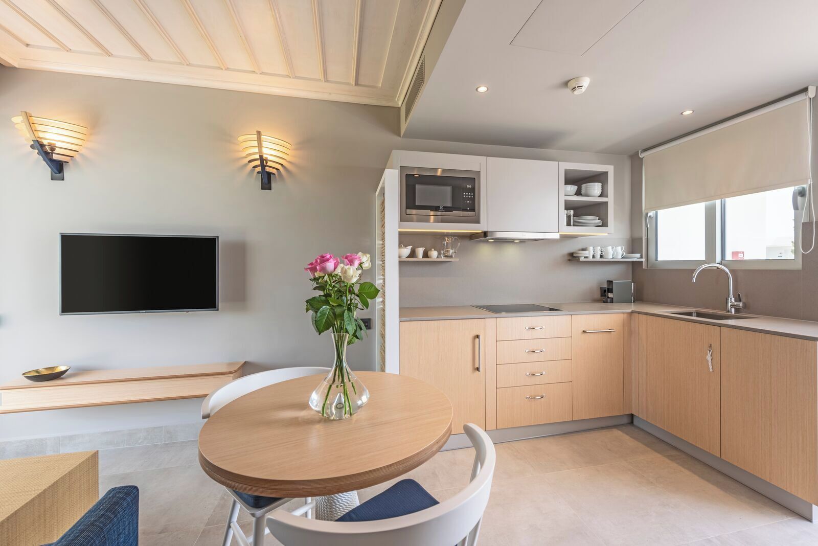 Standard Studio | Minibar, in-room safe, desk, soundproofing