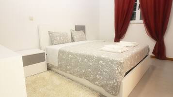 3 dormitorios, tabla de planchar con plancha, wifi gratis y ropa de cama
