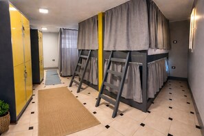 Deluxe Shared Dormitory, Women only