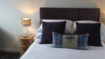 Deluxe Double Room | Blackout drapes, iron/ironing board, free WiFi, bed sheets