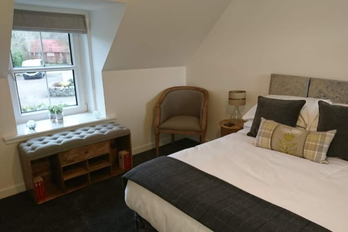 Superior Double Room | Blackout curtains, iron/ironing board, free WiFi, bed sheets