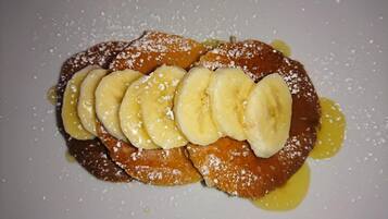 Free daily cooked-to-order breakfast