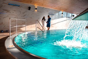 Piscine intérieure