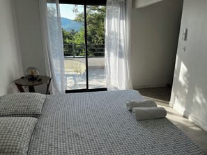 1 chambre, fer et planche à repasser, Wi-Fi, draps fournis