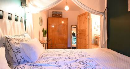 Maison paisible avec un lit de coin romantique