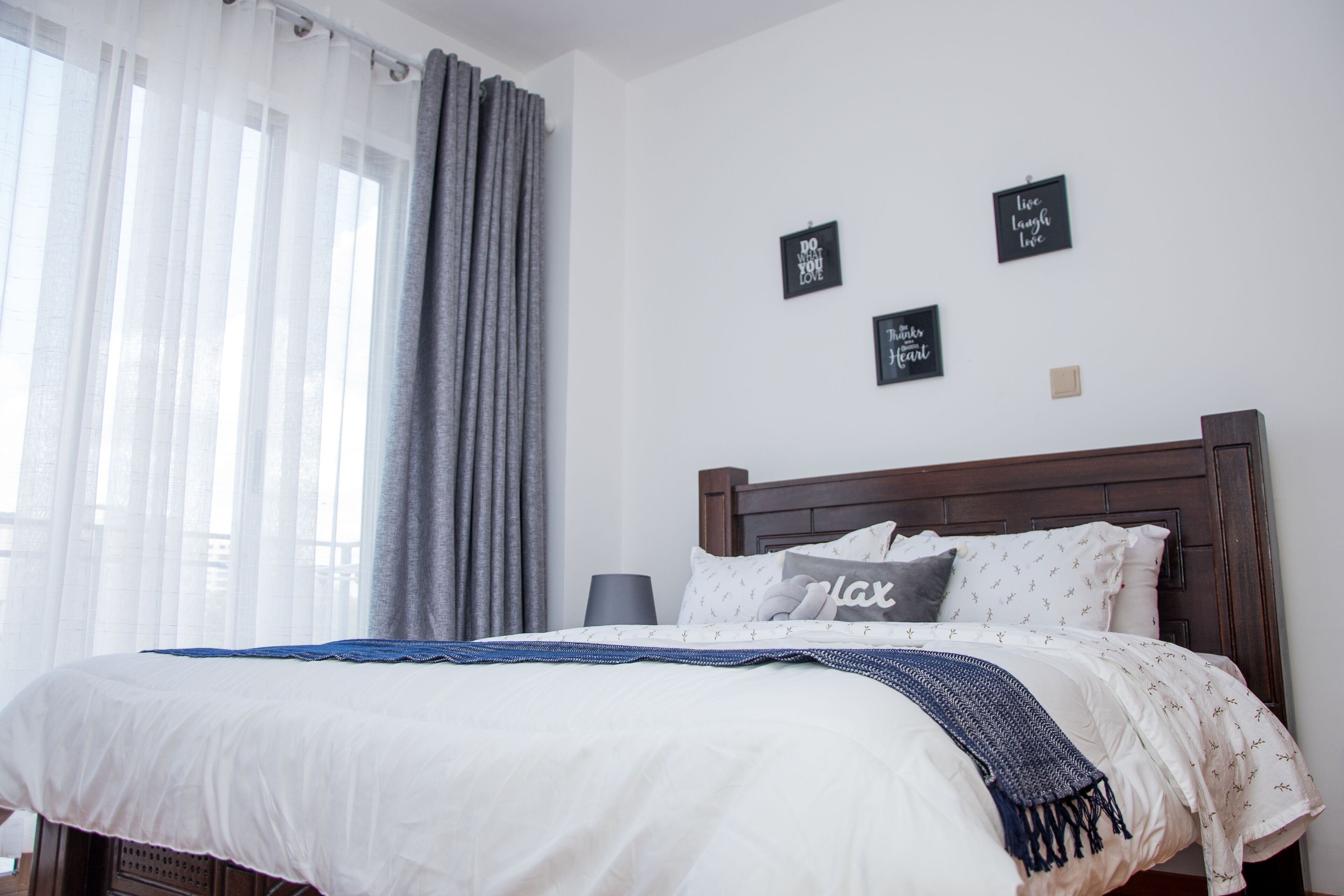 1 dormitorio, tabla de planchar con plancha, wifi y ropa de cama