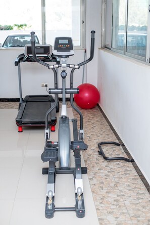 Fitness facility - Spacious one bedroom apartment in Kileleshwa Nairobi (Nairobi)
