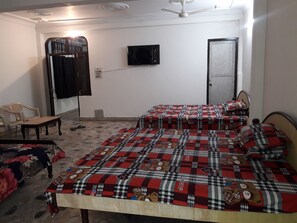 7 bedrooms, internet