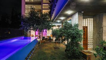 Indoor pool, outdoor pool