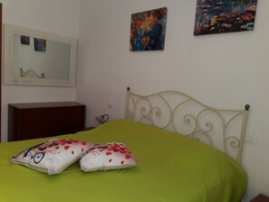 3 Schlafzimmer, Bügeleisen/Bügelbrett, Reisekinderbett, kostenloses WLAN